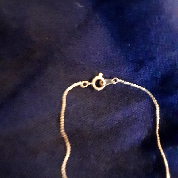 16 inch 14k gold necklace with charm - Picture 8 of 8